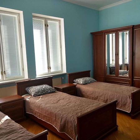 Хостел Lutsk G84 エクステリア 写真